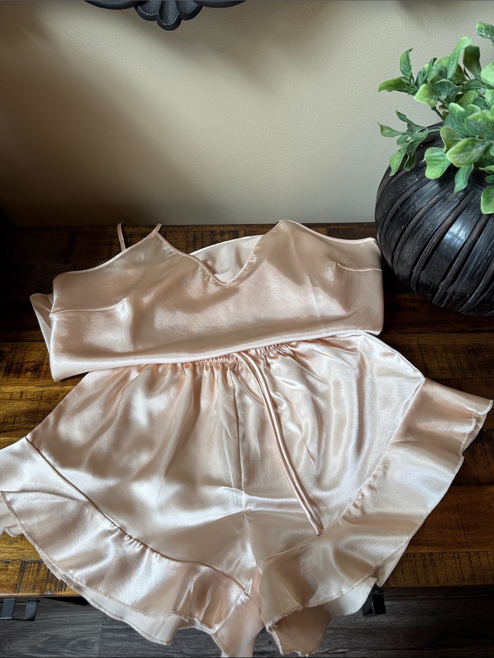 Women’s Satin Pajama Set - Apricot